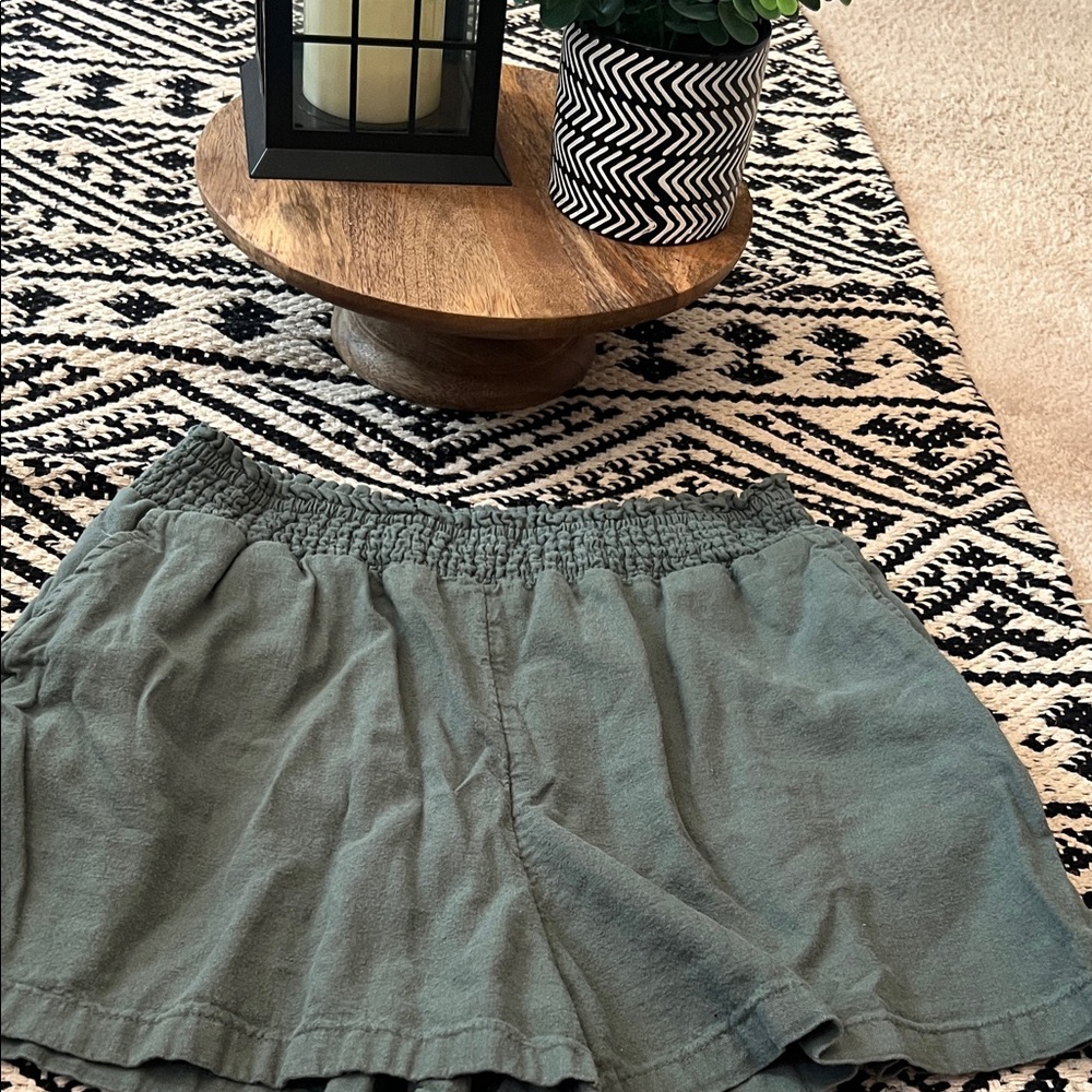 Universal Thread High Waist Olive Shorts